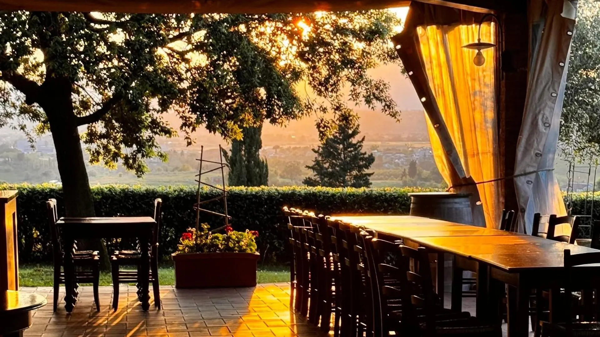 Agriturismo Cascina Cipressa San Romano  Hotel