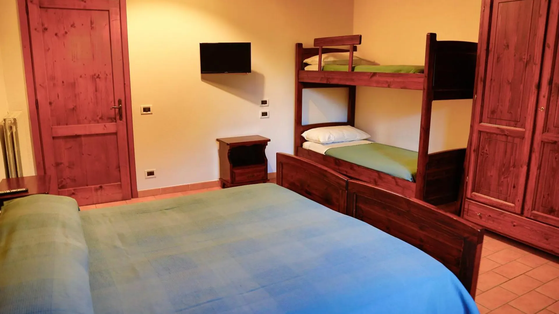Agriturismo Cascina Cipressa San Romano  Hotel