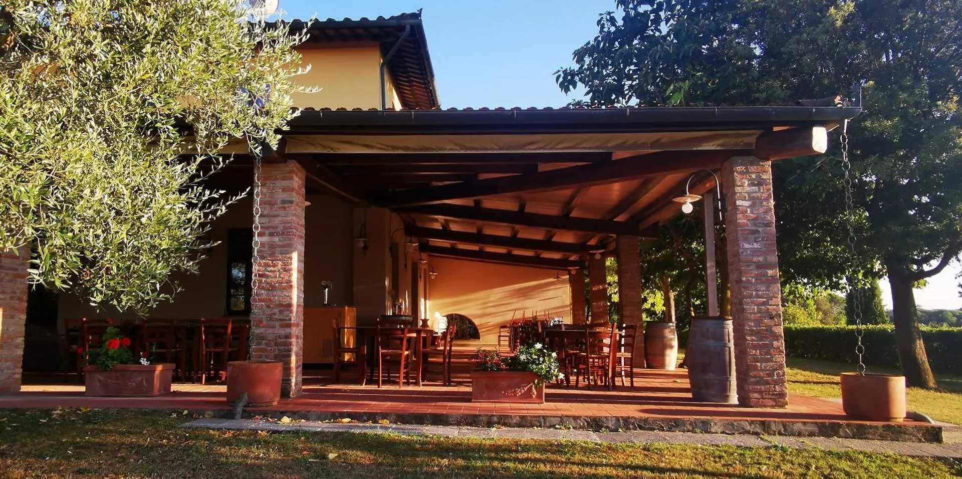 Agriturismo Cascina Cipressa San Romano  3*, San Romano (Pisa) Italië